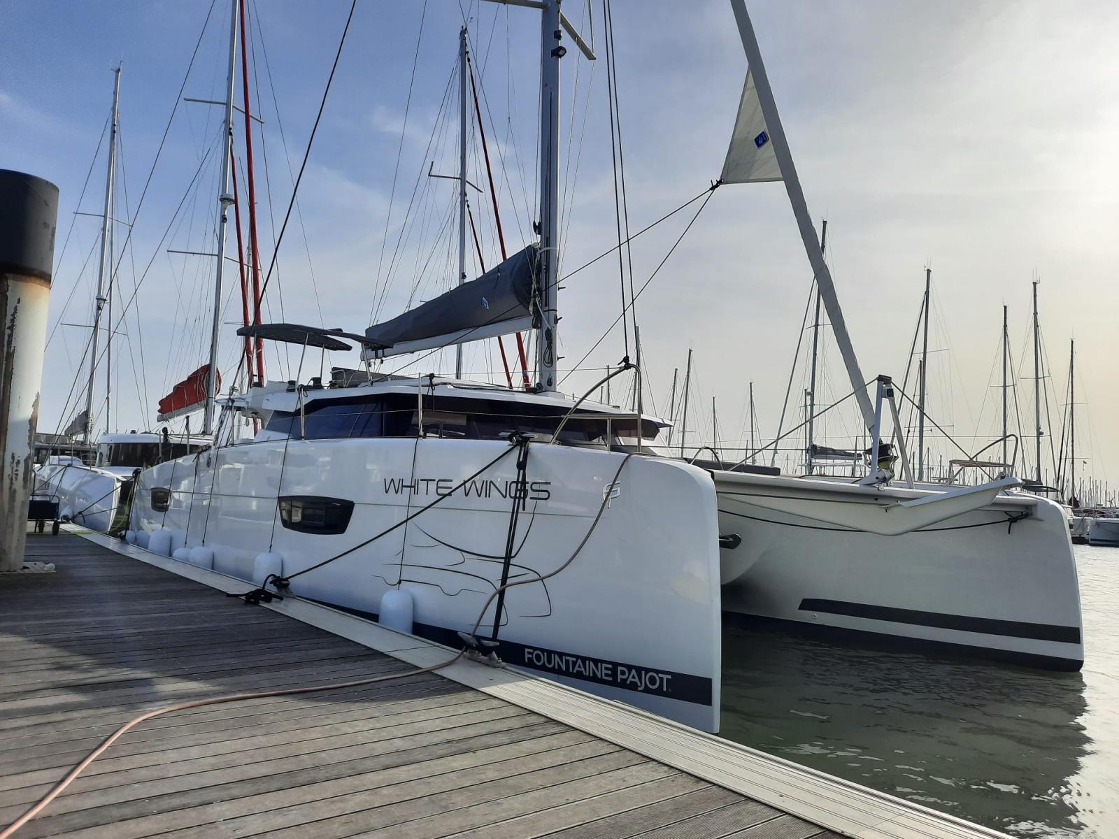 FOUNTAINE PAJOT SAONA 47 N°141 White Wings